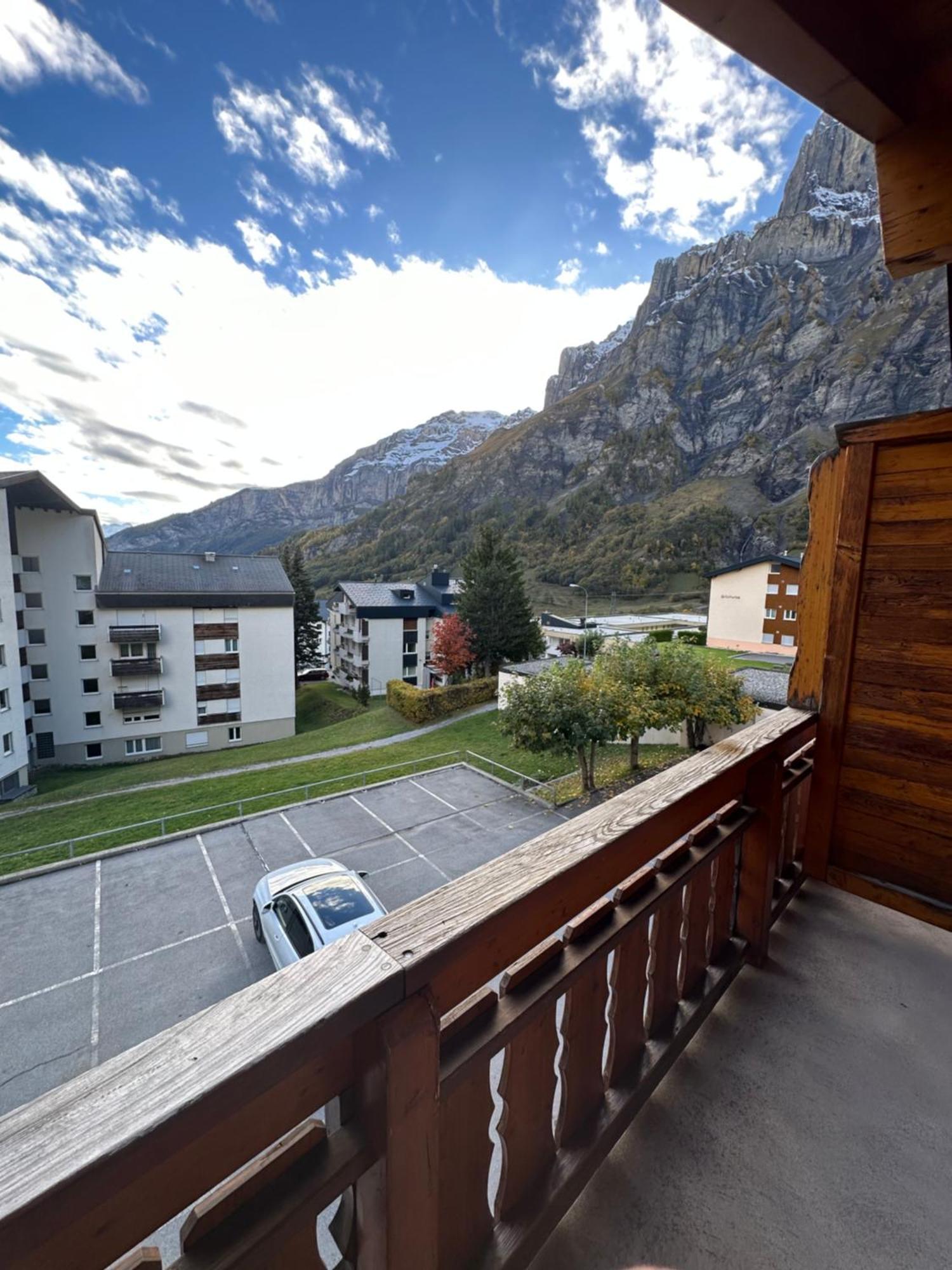 Touristenheim Bergfreude Leukerbad Bagian luar foto